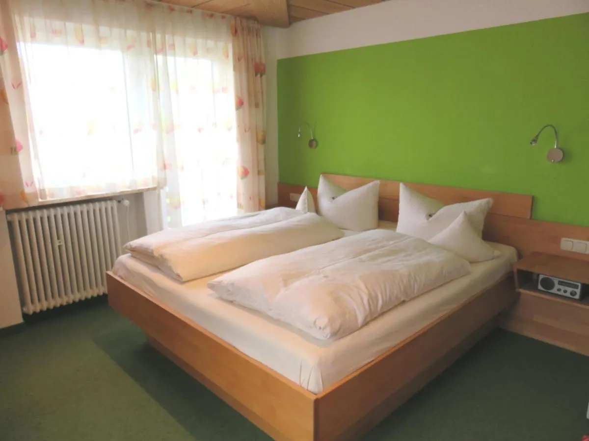 Ferienhaus Weiss, Sandra Weiss Füssen 0*,