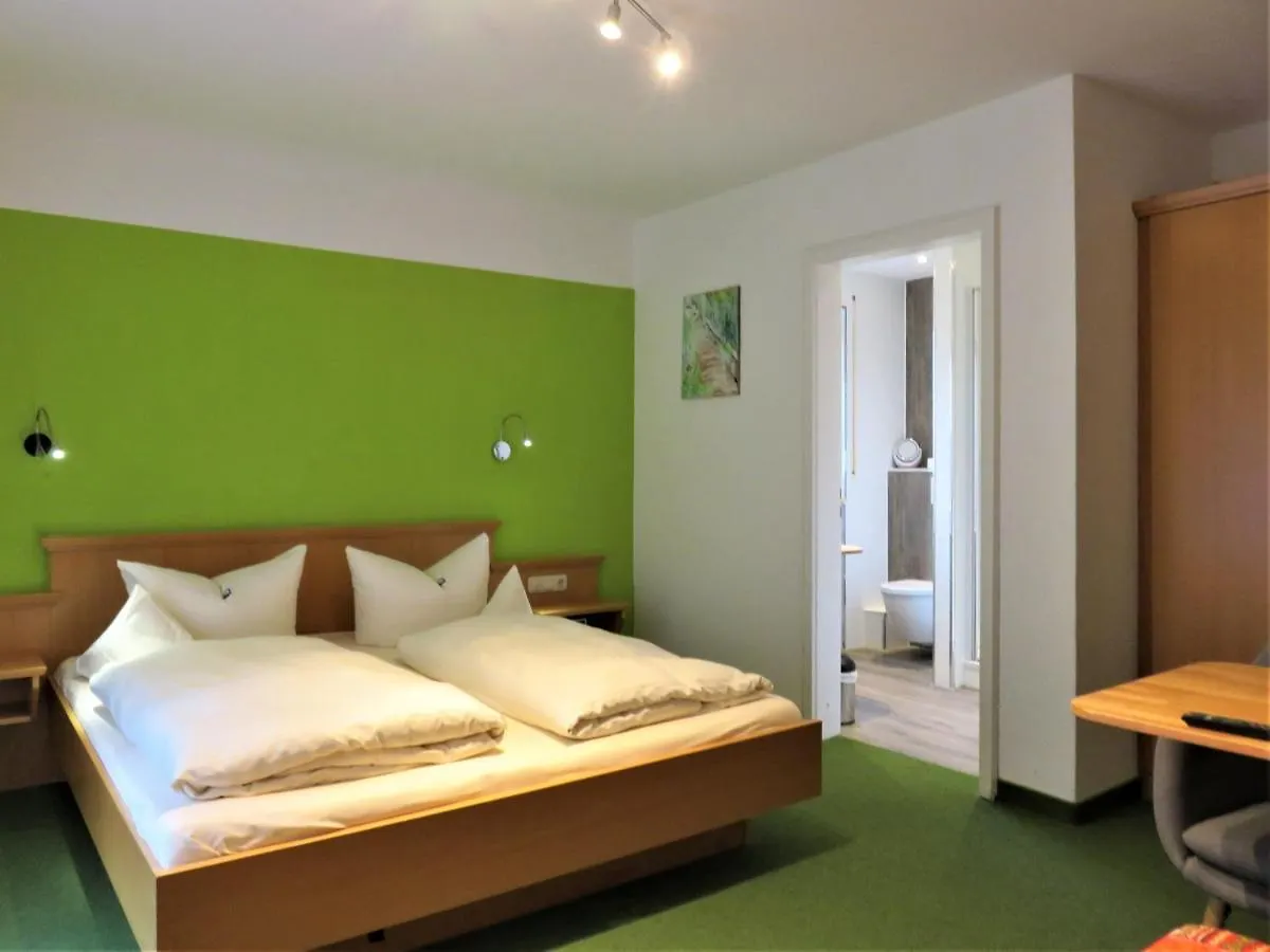 Ferienhaus Weiss, Sandra Weiss Füssen