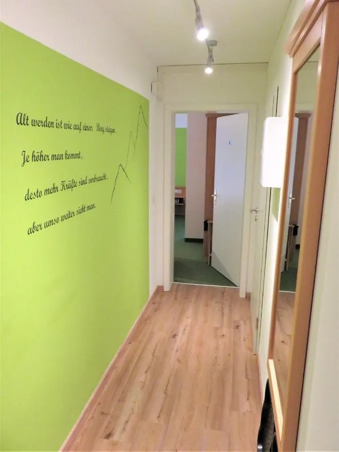 公寓 Ferienhaus Weiss, Sandra Weiss 福森