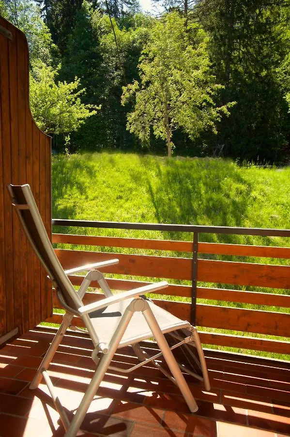 Ferienhaus Weiss, Sandra Weiss 福森 公寓